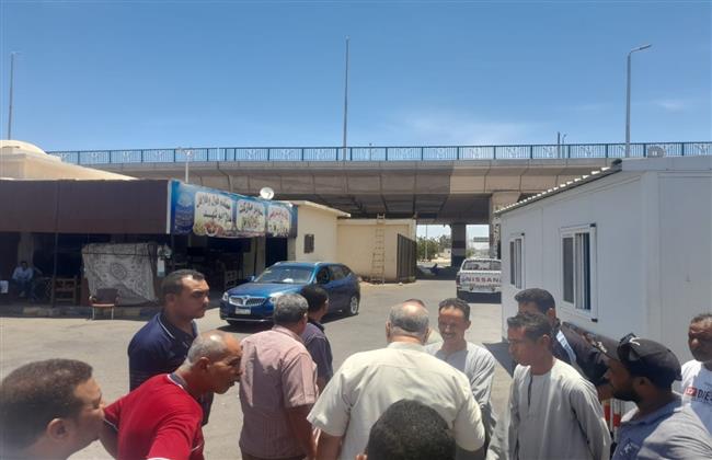 رئيس مدينة سفاجا يتابع محطات الوقود والالتزام بأسعار المنتجات البترولية