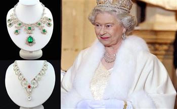   الملكة اليزابيث تعرض مجوهراتها في قصر بكنجهام