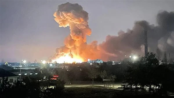 6 انفجارات تهز ميناء أوديسا الأوكراني