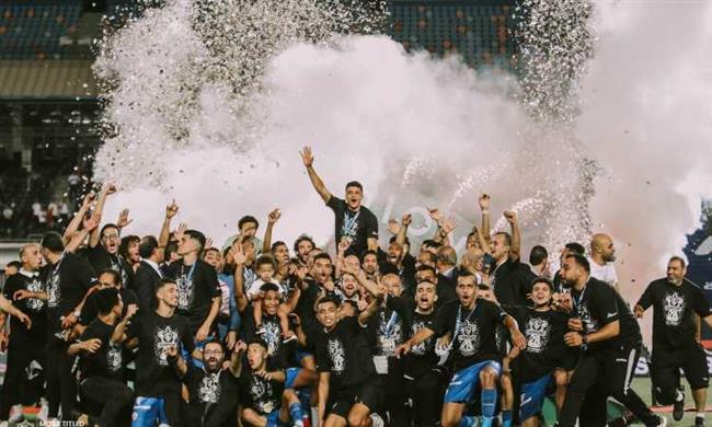 الزمالك يكافئ لاعبيه بعد حصد لقب الكأس