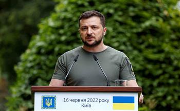   زيلينسكي: امتلاك أسلحة قوية سيسرع من إنهاء الأزمة في أوكرانيا