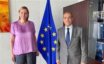   سفير مصر لدى الاتحاد الأوروبي يبحث نتائج زيارة رئيسة المفوضية الأوروبية إلى مصر 