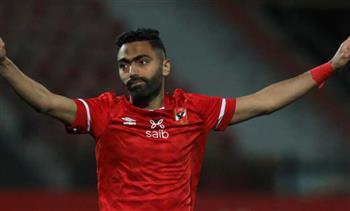 حسين الشحات يجرى جراحة الغضروف فى قطر تحت طبيب يونانى