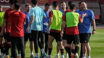 سواريش يختتم تدريبات الأهلى بمحاضرة فيديو 