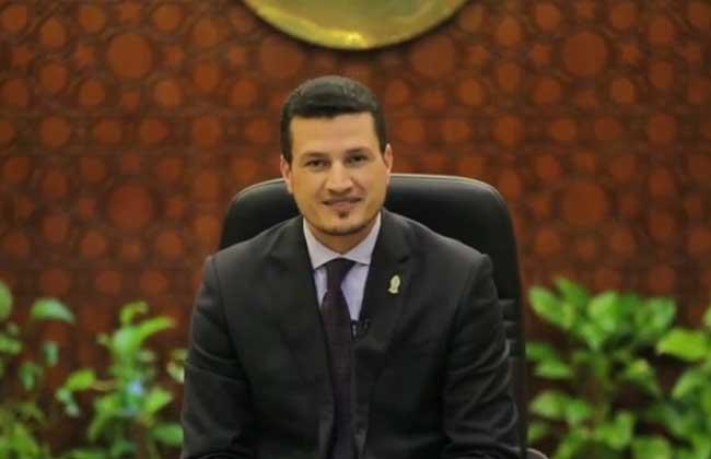الفتوى الإلكترونية: الإصغاء الجيد أحد مراحل مواجهة الأزمات النفسية