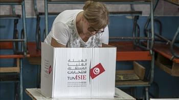   بدء الاقتراع على الدستور التونسى الجديد