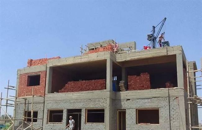 ضمن«حياة كريمة».. متابعة تنفيذ أعمال تطوير ورفع كفاءة ملعب مركز شباب كفر الشوبك