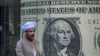   استقرار أسعار الدولار مقابل الجنيه المصري في بداية تعاملات اليوم