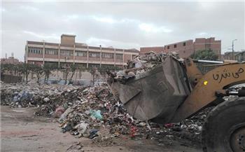   رفع 820  طن من القمامة والمخلفات بنطاق مركز ومدينة دمنهور