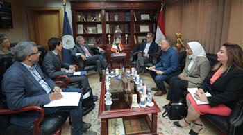   وزير السياحة يبحث مع سفير إيطاليا بالقاهرة تعزيز التعاون بين البلدين