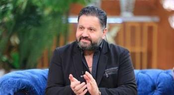 إدوارد ينتهى من تسجيل أغنية جديدة