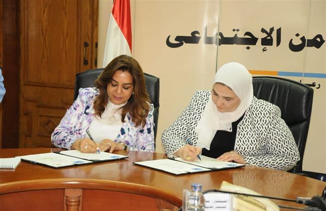 محافظ دمياط ووزيرة التضامن توقعان بروتوكول تعاون لإنشاء أول مركز لعلاج وتأهيل مرضى الإدمان