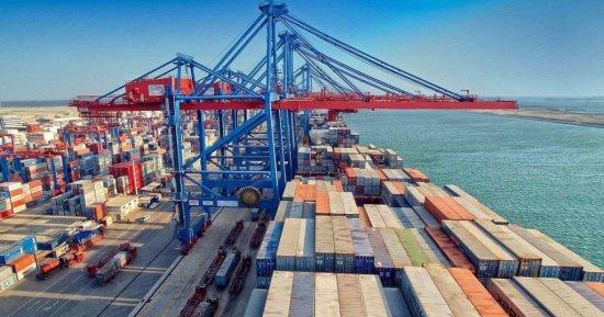 تداول 185ألف طن بضائع و3238 حاوية مكافئة بمينائي الأسكندرية والدخيلة