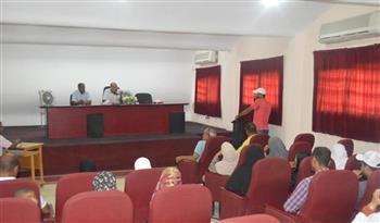 رئيس مدينة القصير يواصل لقاءاته مع المواطنين لبحث طلباتهم 