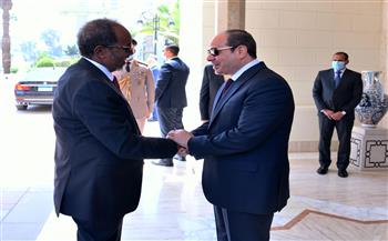   خالد عكاشة: زيارة الرئيس الصومالي لمصر هدفها التعاون الاقتصادي والتعامل مع ملف الإرهاب في القرن الإفريقي
