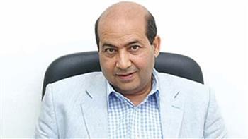 أحمد زكي نجح أكتر في تجسيد دور السادات ولا جمال عبد الناصر ؟ ..  طارق الشناوي يُجيب 