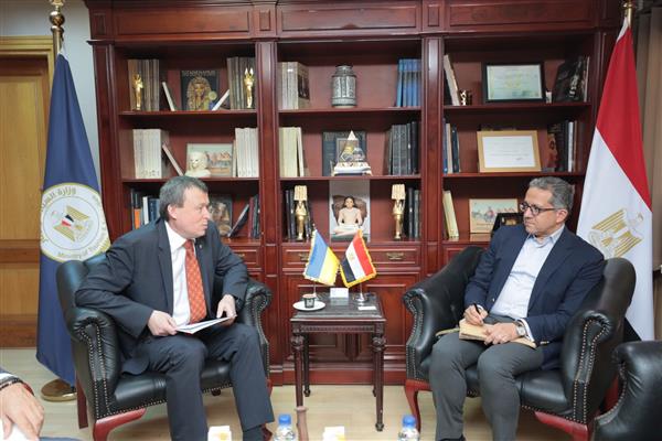 وزير السياحة يبحث مع سفير أوكرانيا بالقاهرة سبل التعاون بين البلدين