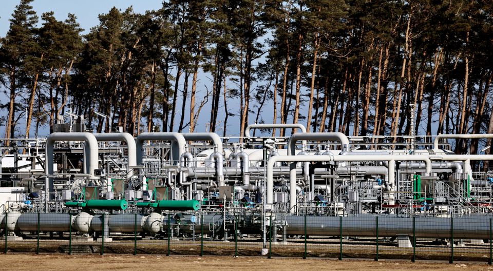 «وول ستريت جورنال» ترصد تزايد المخاوف الاقتصادية حال تخفيض استخدام الغاز في أوروبا