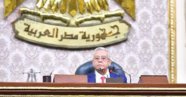 "النواب" يطالب الحكومة بإعداد قاعدة بيانات بالمشتغلين بالقطاع غير الرسمى
