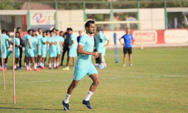 ظهور وحيد وفخرى.. مفاجآت تشكيل الأهلى لمواجهة مصر للمقاصة