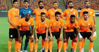 فاركو يدخل معسكر مغلق اليوم لمواجهة الطلائع