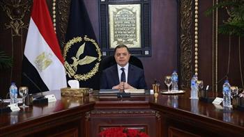   وزير الداخلية يهنئ شيخ الأزهر بمناسبة العام الهجري الجديد  
