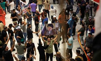   العراق : بدء انسحاب المتظاهرين من مبنى البرلمان والمنطقة الخضراء ببغداد