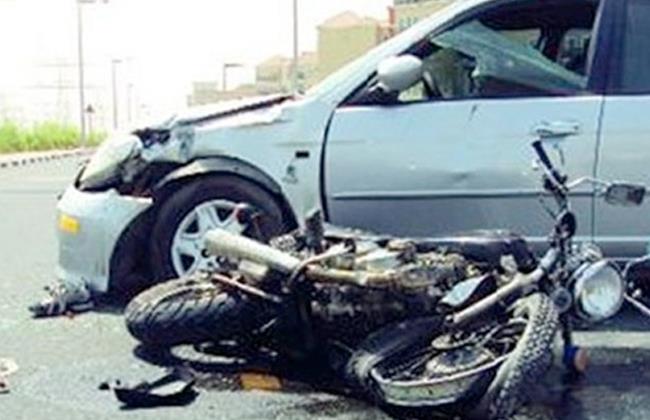 إصابة شخصين فى تصادم دراجة نارية وسيارة بالإسماعيلية