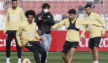 كوندي يصل برشلونة لإجراء الكشف الطبي