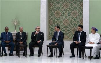   الرئيس السوري خلال لقائه مع وفد اتحاد الكتاب العرب: أخطر ما تعرض له المنطقة هو ضياع الهوية