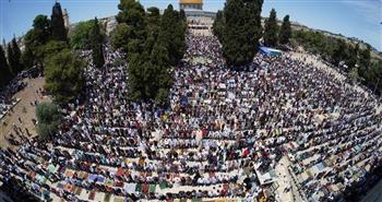   أربعون ألفًا يؤدون صلاة الجمعة في المسجد الأقصى
