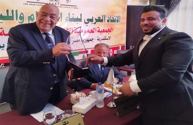 أشاد بالتطور الكبير للعبة في المملكة .. الإتحاد السعودي يكرم رئيس الاتحاد الدولي لكمال الأجسام 