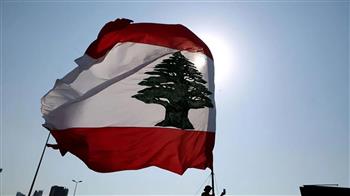   لبنان: وضع أكاليل من الزهور على أضرحة قادة الجيش الراحلين بمناسبة عيد الجيش