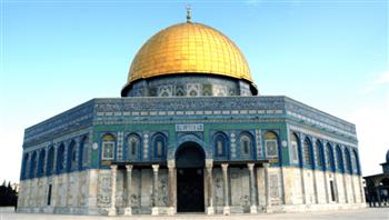   أوقاف القدس تمنع تسرّبا للمياه في باحات الأقصى