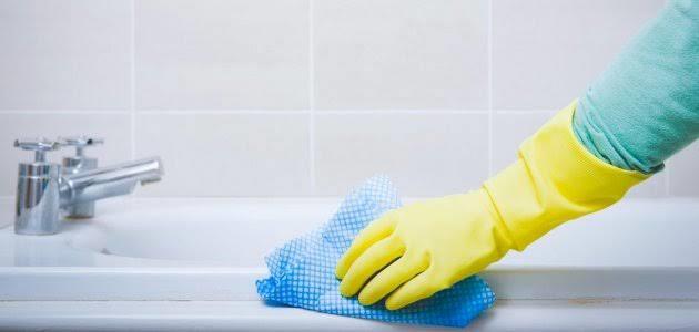 وصفة منزلية سريعة لتنظيف الحمام وتعقيمه..تعرفى عليها