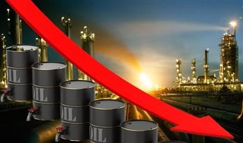   تراجع أسعار النفط في بداية التعاملات اليوم الاثنين