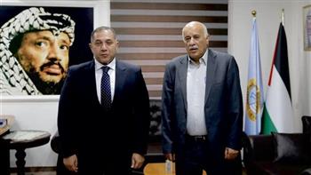   تفاصيل لقاء السفير المصري بـ«رام الله» مع أمين سر اللجنة المركزية لـ«حركة فتح» 