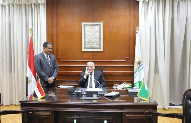 محافظ الجيزة يهنئ أوائل الدبلومات الفنية من أبناء المحافظة