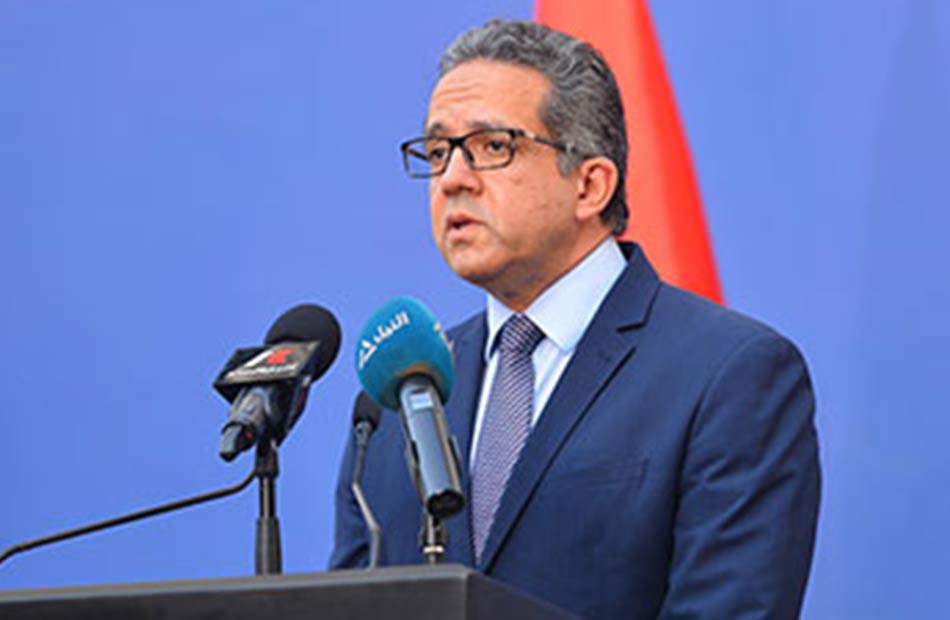 وزير السياحة يصدر قرارًا بتشكيل لجنة لمتابعة تجهيزات المنشآت الفندقية والسياحية