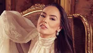«مثال الإصرار والعزيمة».. آمال ماهر ترد على تغريدة شريهان