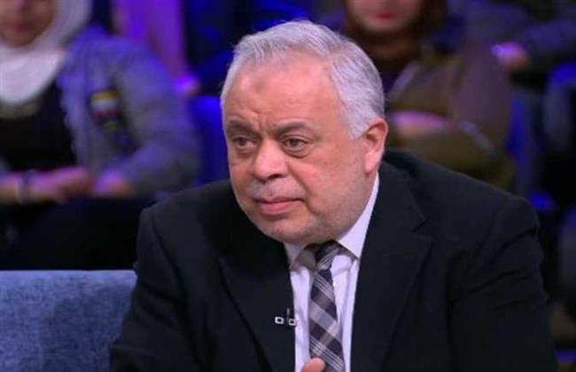 أشرف زكي: التعاقد مع شركة متخصصة للتنظيم والتصدي للفوضي أثناء جنازات الفنانين