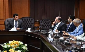   وزير الرياضة يبحث آخر استعدادات استضافة مصر لبطولة العالم للسلاح