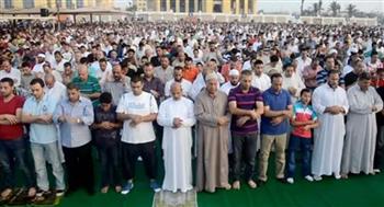   الحكومة تنفي إلغاء إقامة صلاة عيد الأضحى بالساحات والمساجد الكبرى