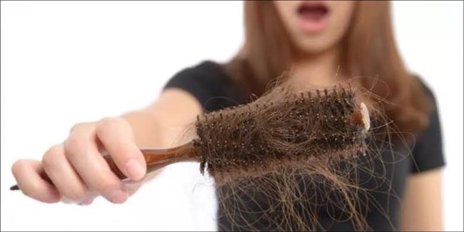 معاناة تساقط الشعر تتطلب اختيار الحل المناسب