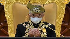   ملك ماليزيا يعبر عن تعازيه لأسرة رئيس الوزراء الياباني السابق شينزو آبي