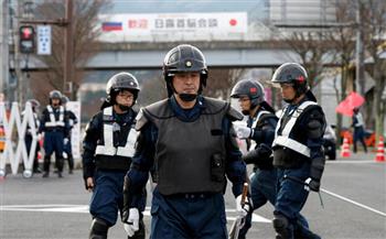   اليابان: العثور على ما يبدو عبوتين ناسفتين بمنزل المشتبه في إطلاقه النار على آبي