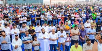 أعضاء الزمالك يؤدون صلاة العيد بمقر النادي 