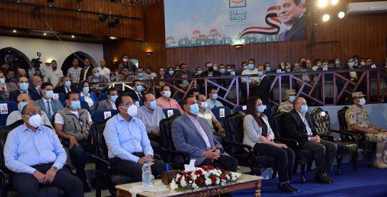 محافظ البحيرة يستعرض لـ رئيس الوزراء تطوير مسار العائلة المقدسة بوادى النطرون