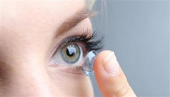   ابتكار عدسات لاصقة لعلاج أمراض العين