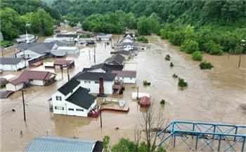   تكثيف العمليات لإنقاذ ضحايا فيضانات كنتاكي وارتفاع الحصيلة إلى 28 قتيلا